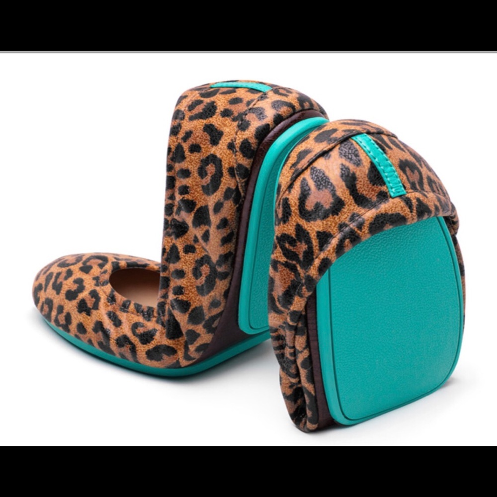 - Leopard Print- Right Shoe Only*